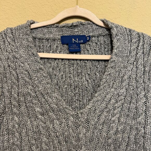 Nua of Ireland 100% Merino Wool Cable V Neck Sweater Womens Medium Gray Pullover - Picture 4 of 5